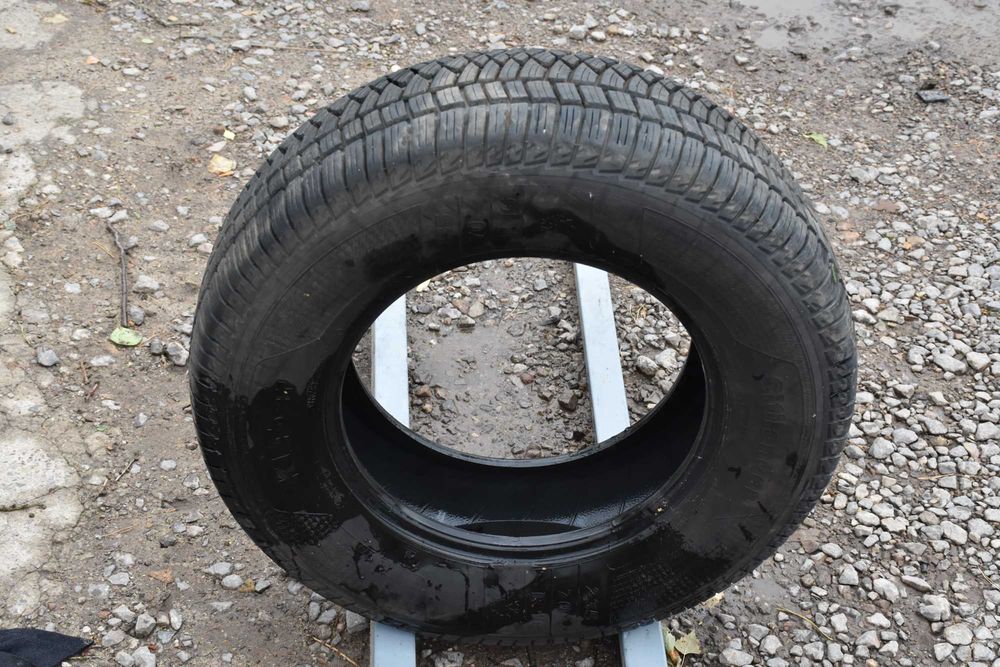 1x Opona opony Kleber Citilander 235/70R16 106H