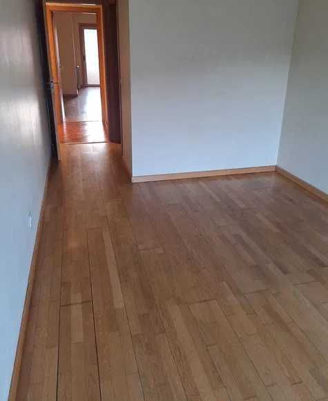 Amadora T2 renovado com parqueamento