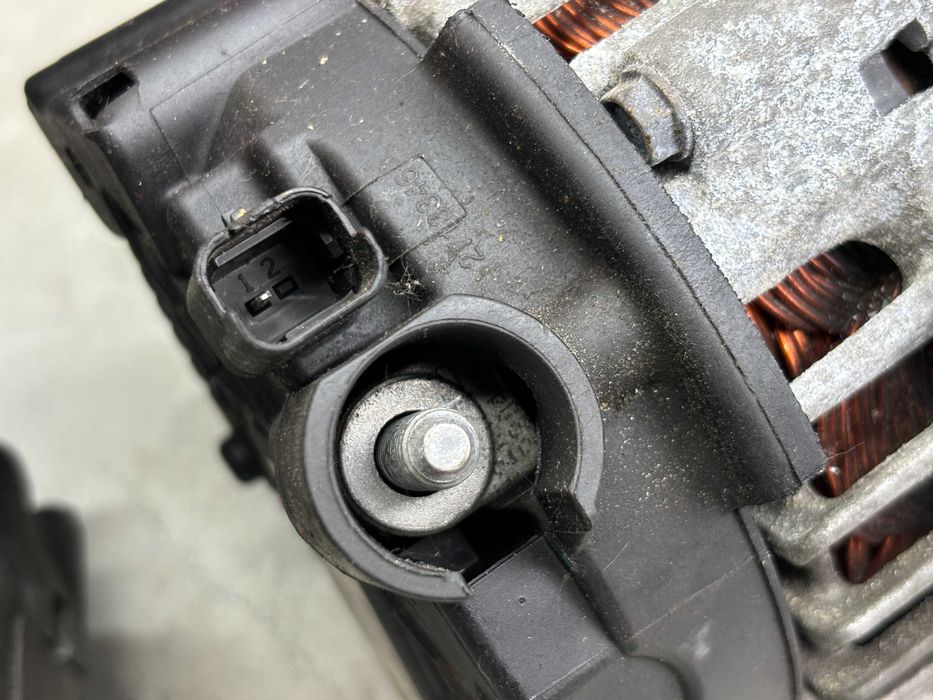 Генератор Peugeot 3008 308 508 5008 1.6 THP