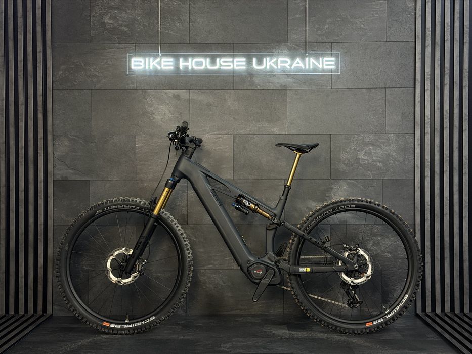 Cube Stereo Actionteam ONE44 двопідвісний карбоновий електровелосипед