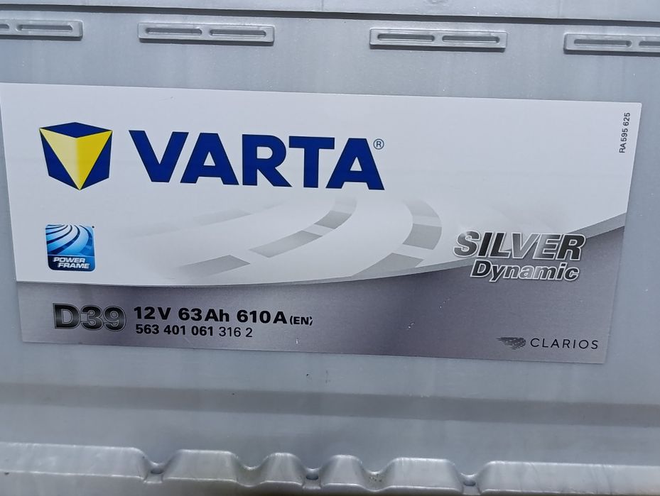 Автомобільний акумулятор Varta Silver Dynamic 63А (+/-) D39 (610EN) (5