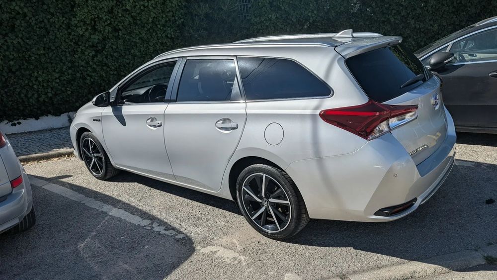Toyota Auris Touring Sports 1.8 HSD Comfort