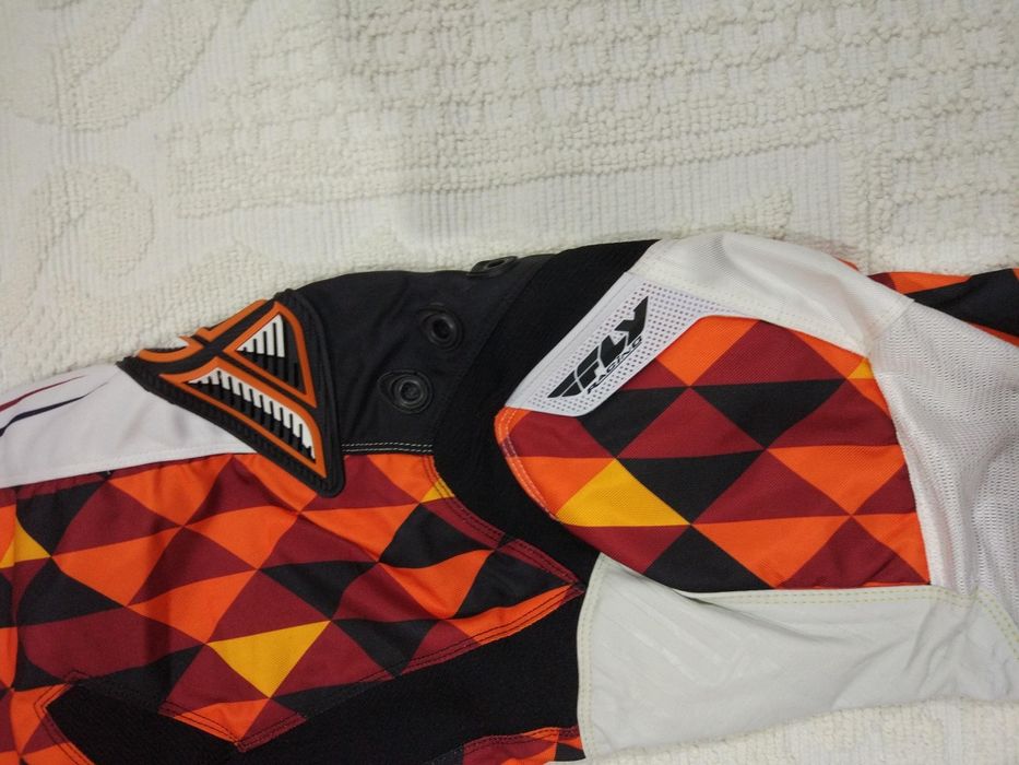 Equipamento Fly Racing - Calças e Jersey Kinetic