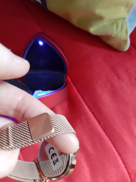 Relógio com bracelete magnético