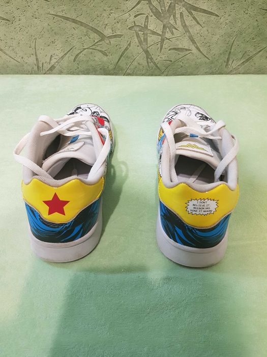 Кроссовки Reebok Wonder Woman размер EU 43 ( 28 см по стельке )