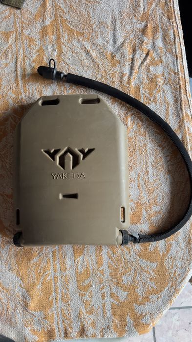 Гидратор Yakeda tactical в плитоноску