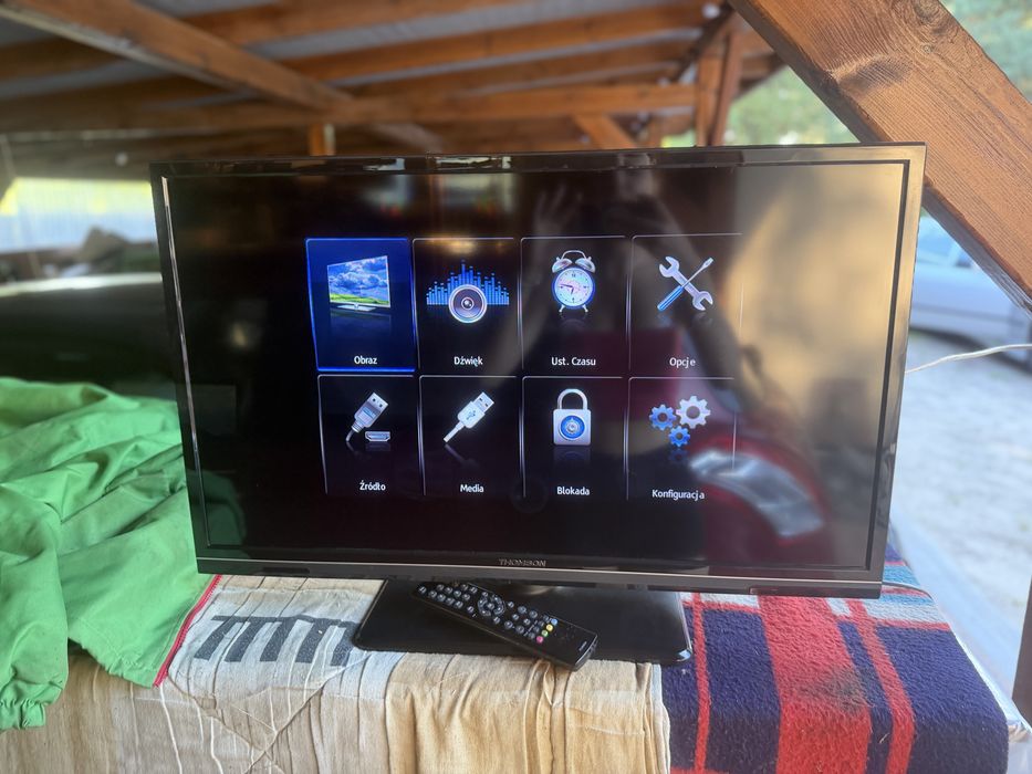 Telewizor Thomson 32 cale | Sprawny z pilotem, HDMI, USB