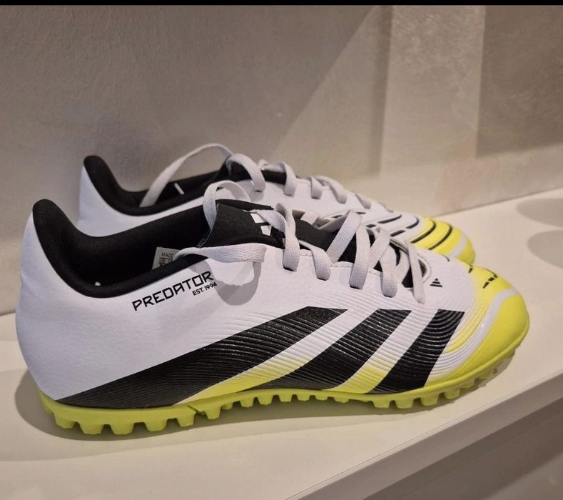 Sapatilhas Turf Adidas