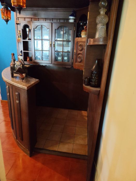 Bar regional em madeira
