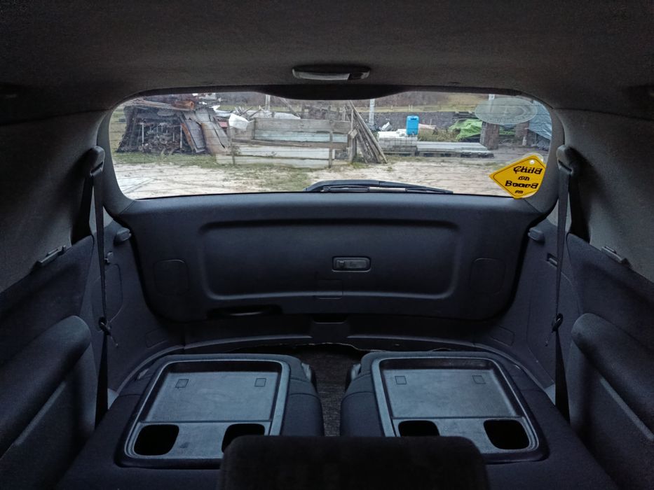 Toyota Avensis Verso 2003 р