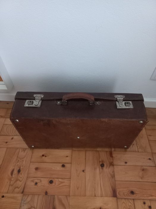 Mala em cabedal 55x30x14cm