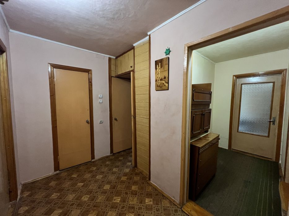 Продається 3-кімнатна квартира чеського планування на вул. Науковій