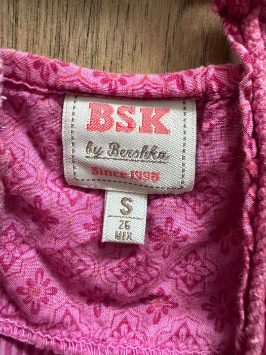 Krótka sukienka Bershka S XS różowa neonowa