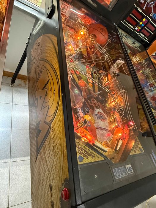 Flipper -  Pinball Space Jam – Sega Pinball (1996) | Michael Jordan