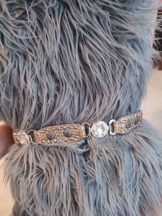 Подарунок жіночий для дівчини шкіра каміння