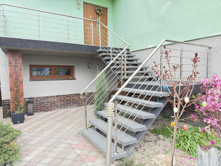 Balustrady ze stali nierdzewnej