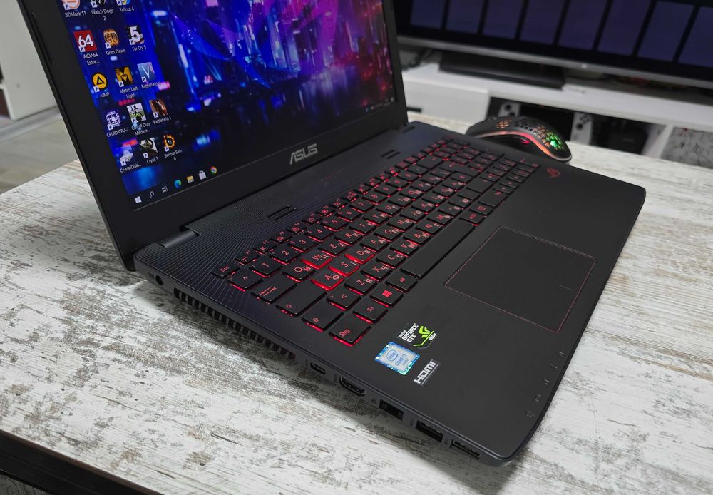 Игровой Asus ROG 15.6" IPS (Core i5/Nvidia GTX960M/ОЗУ 12GB DDR4/SSD+1TB HDD/АКБ 4ч)