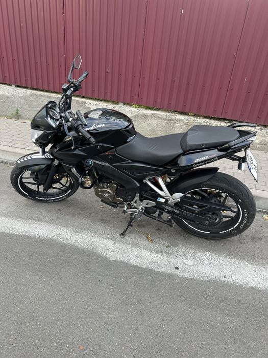 Bajaj Pulsar Ns200