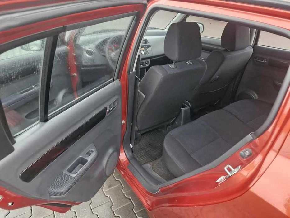 Suzuki Swift 1,3 GL 5DR 4WD