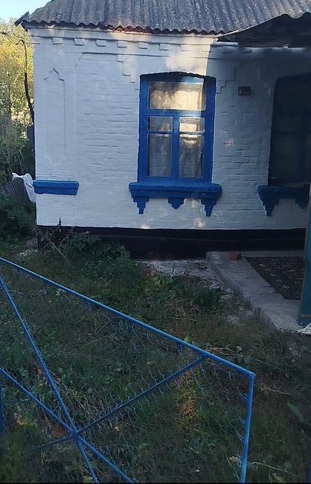 Продам будинок у затишному місці.