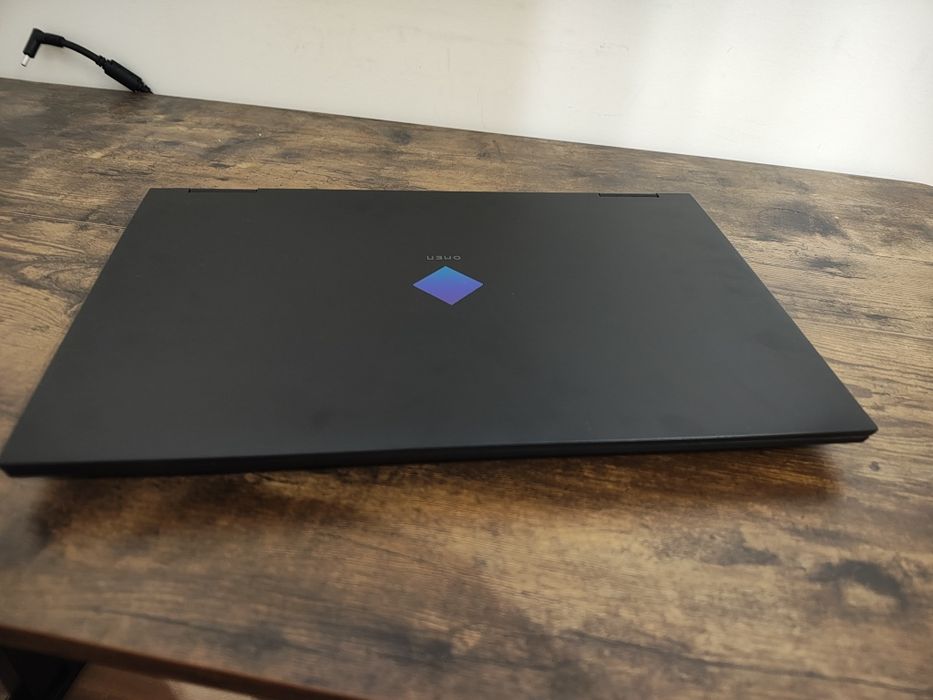 Laptop gamingowy Hp Omen 17 RTX4070 i7 13700hx 16GB ddr5 165Hz
