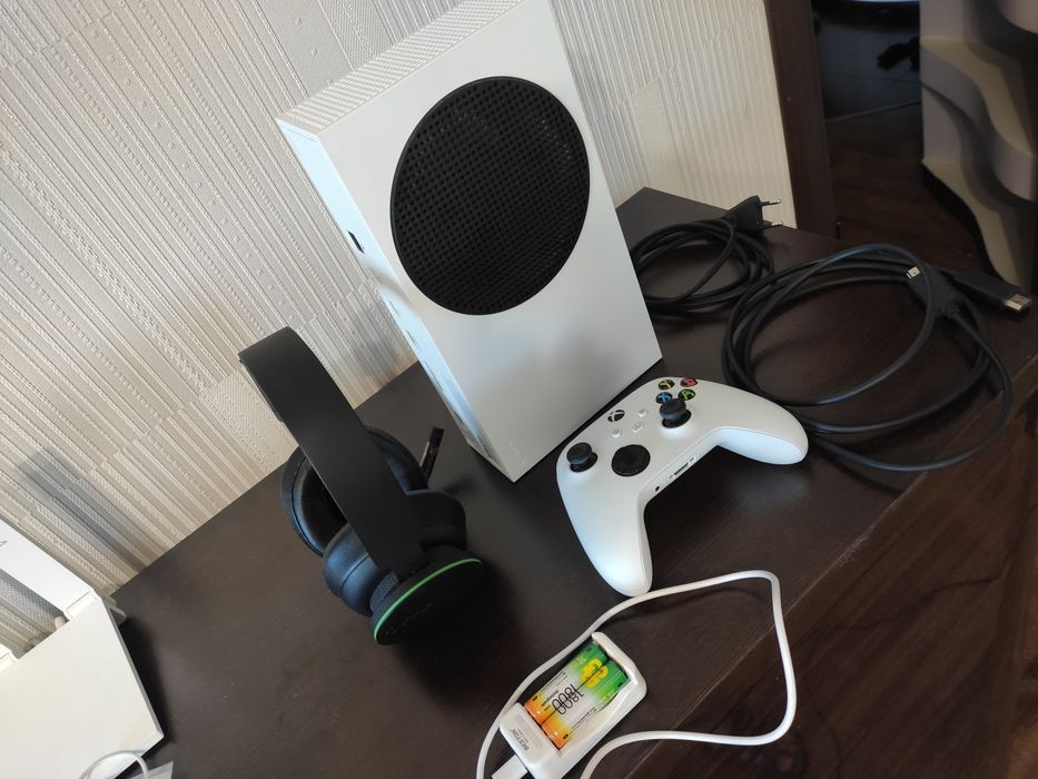 Xbox series S 512gb ігрова консоль