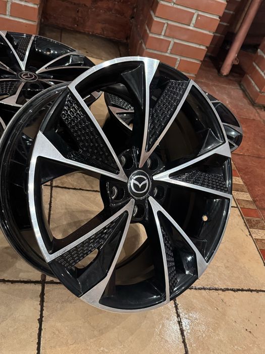 Диски R18 5x114.3 как новые Mazda Toyota Lexus Nissan Honda Kia Tesla