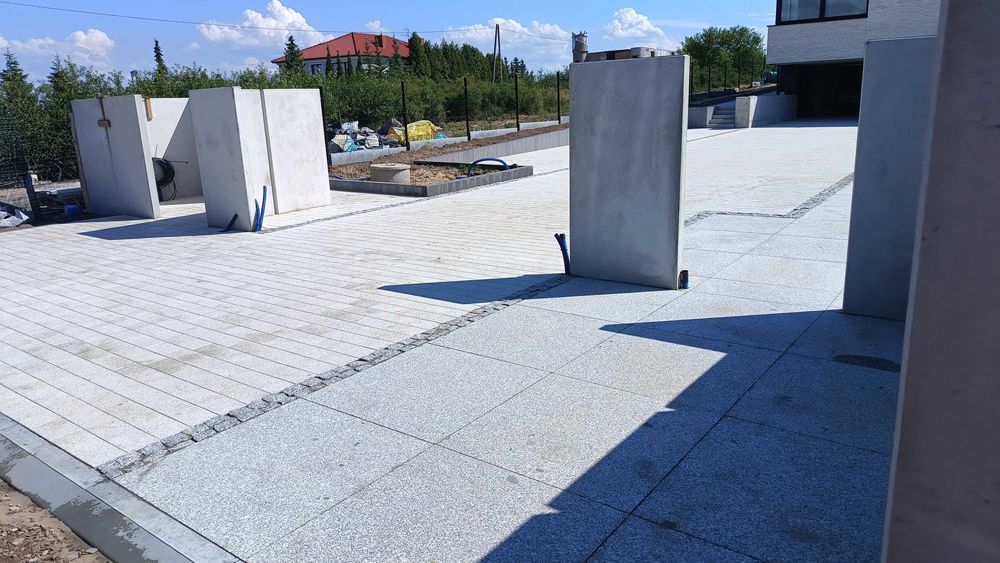 BRUKARSTWO Układanie kostki brukowej Usługi Brukarskie