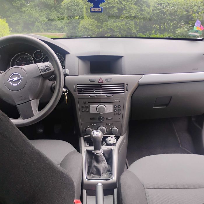 Opel Astra Benzyna