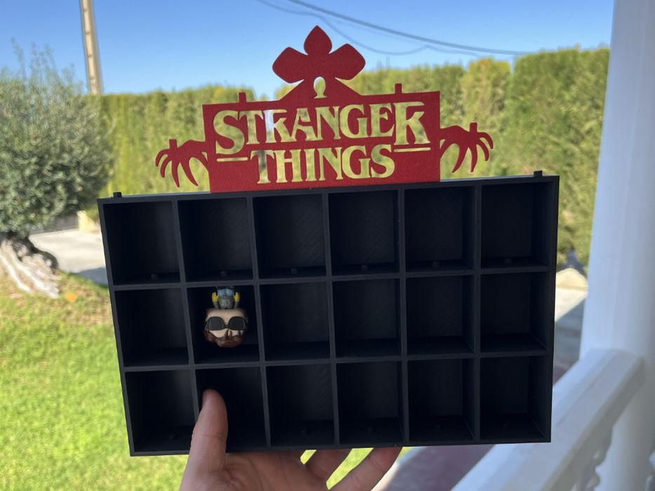 Підставка для Stranger Things Kinder Joy