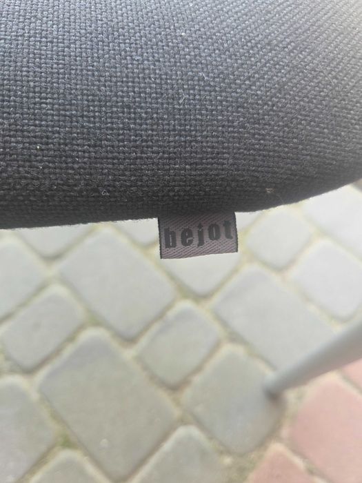 Krzesło (krzesła) Bejot