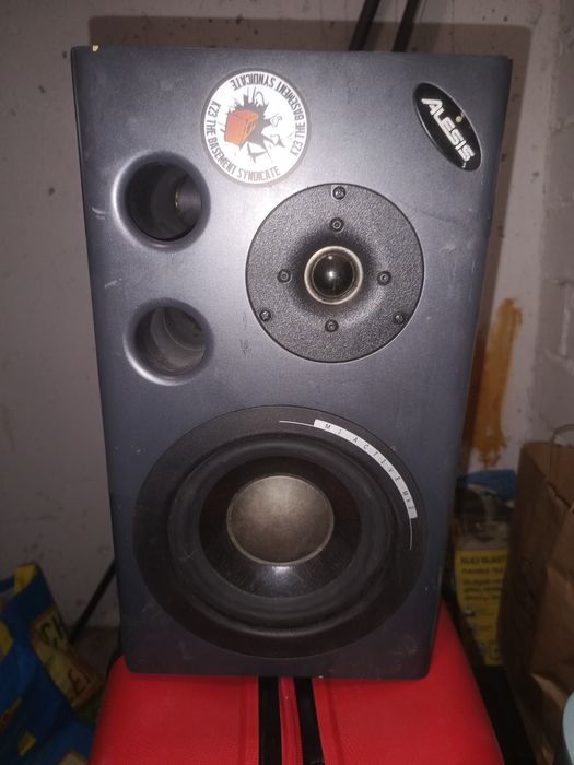 Zestaw studyjny alesis M1 active