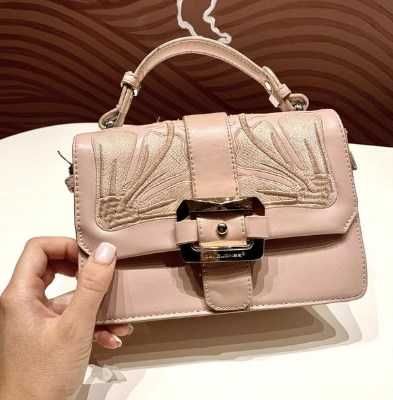 Сумка кроссбоди пудрова David Jones