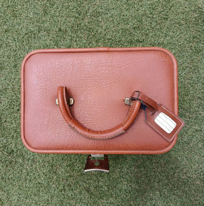 Mala de Beleza Vintage Castanha em Bom Estado | Vintage Brown Vanity Case in Good Condition