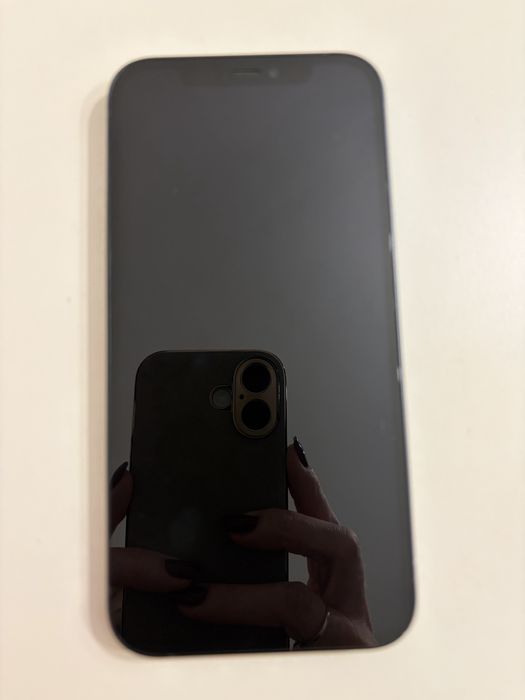 iPhone 12 128 GB czarny uzywany IOS Software 18.4.1