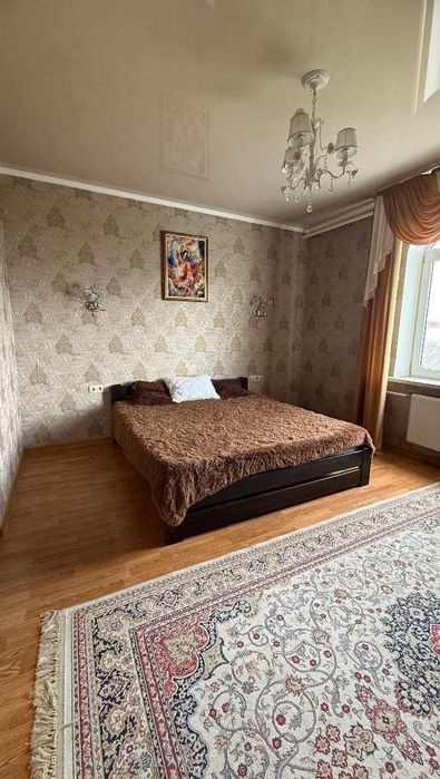 Продам будинок в Лісках з меблями та технікою на ділянці 9 соток