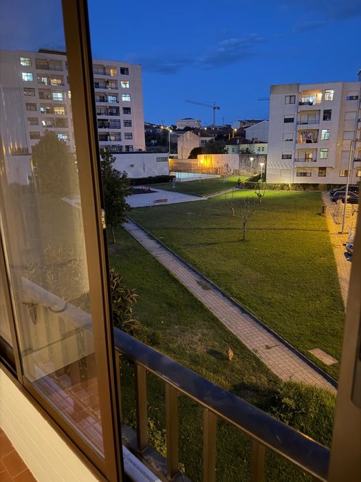 T3 totalmente remodelado de raiz - proximo ao Hospital S.JOÃO Despesas incluidas