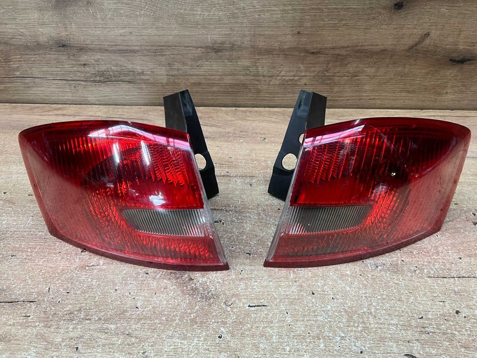 Lampa/reflektor tylny lewy prawy Ford Kuga MK1