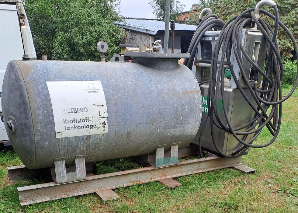 Zbiornik na diesla, dustrybutor