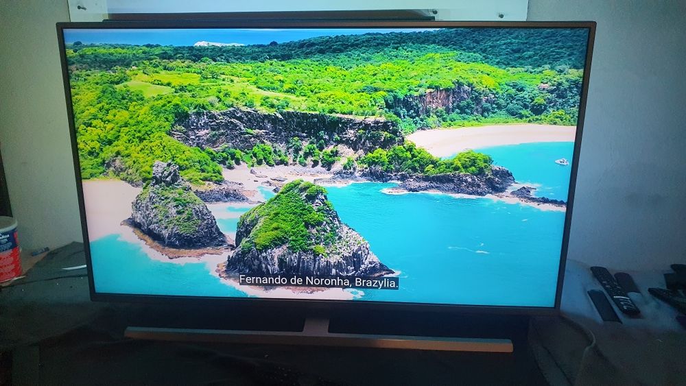 Telewizor LED Philips 43", 4k UHD, Ambilight, SmartTv,  Wi-Fi, Dvbt-2.