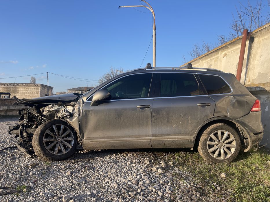 Volkswagen Touareg 3.0 TDI 2011 після дтп