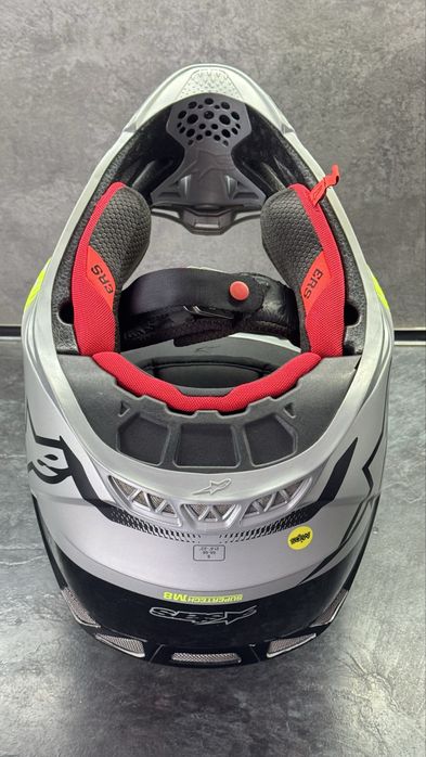 Мотошолом Alpinestars Supertech M8 — Топовий захист та технології