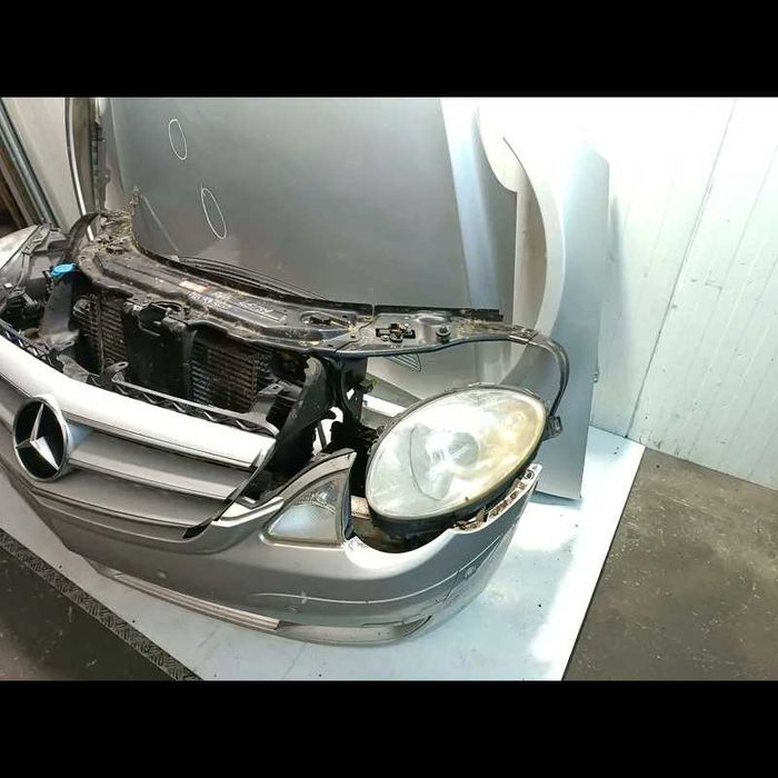 2006 Mercedes-Benz R комлект переда морда бампер фара капот в сборе