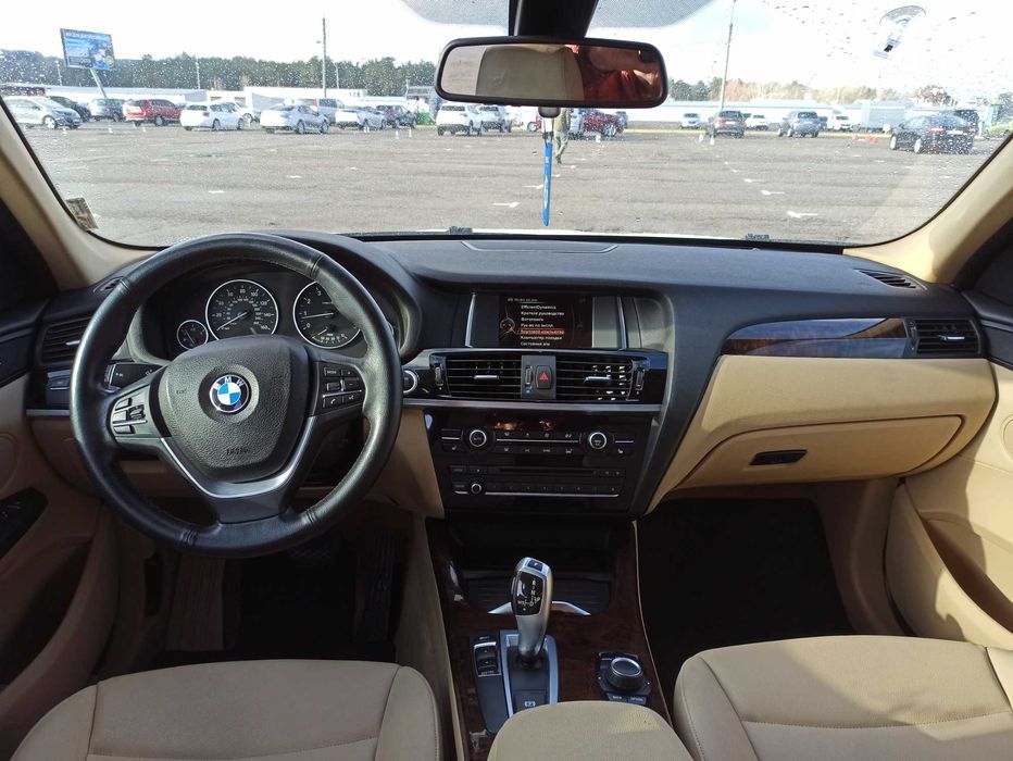 BMW X3 РЕСТАЙЛ 2.0 бензин. 2014 год