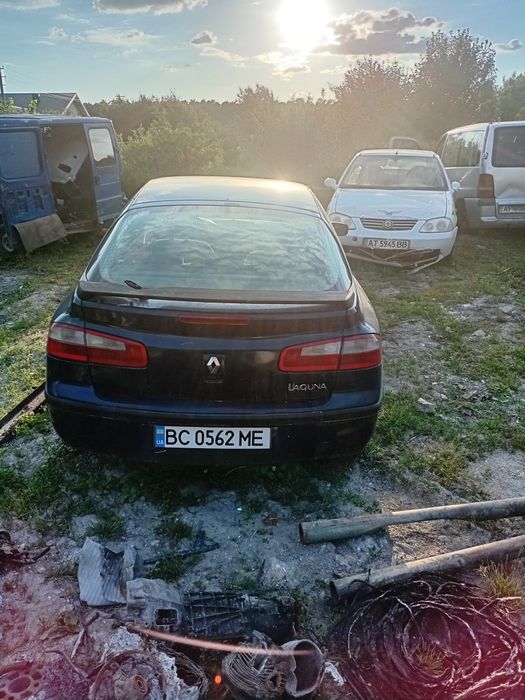 Продам рено лагуна 2 2002року 2.0б