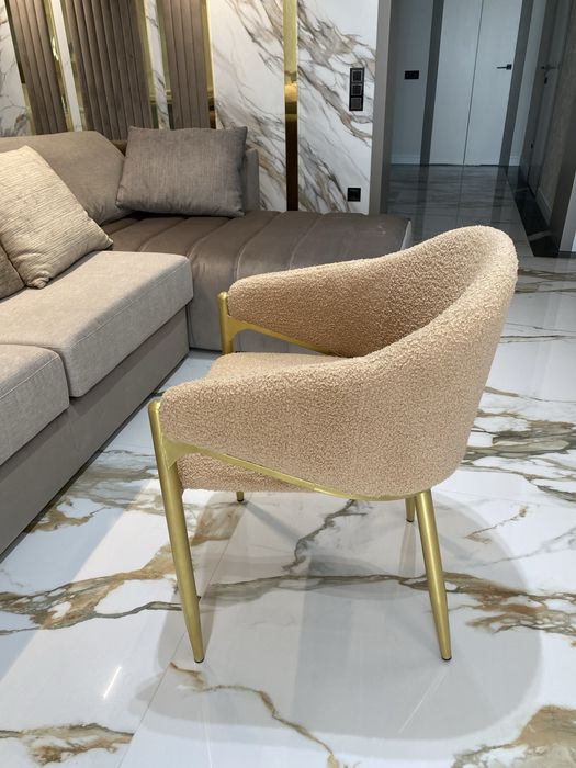 Розкішний обідній стілець