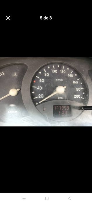 Renault Clio 1.9d junta queimada avariado