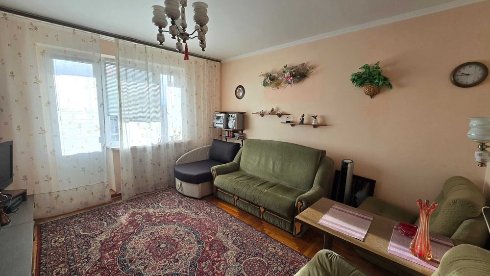 Продаж 3-кімнатної квартири на вул. 128 бригади