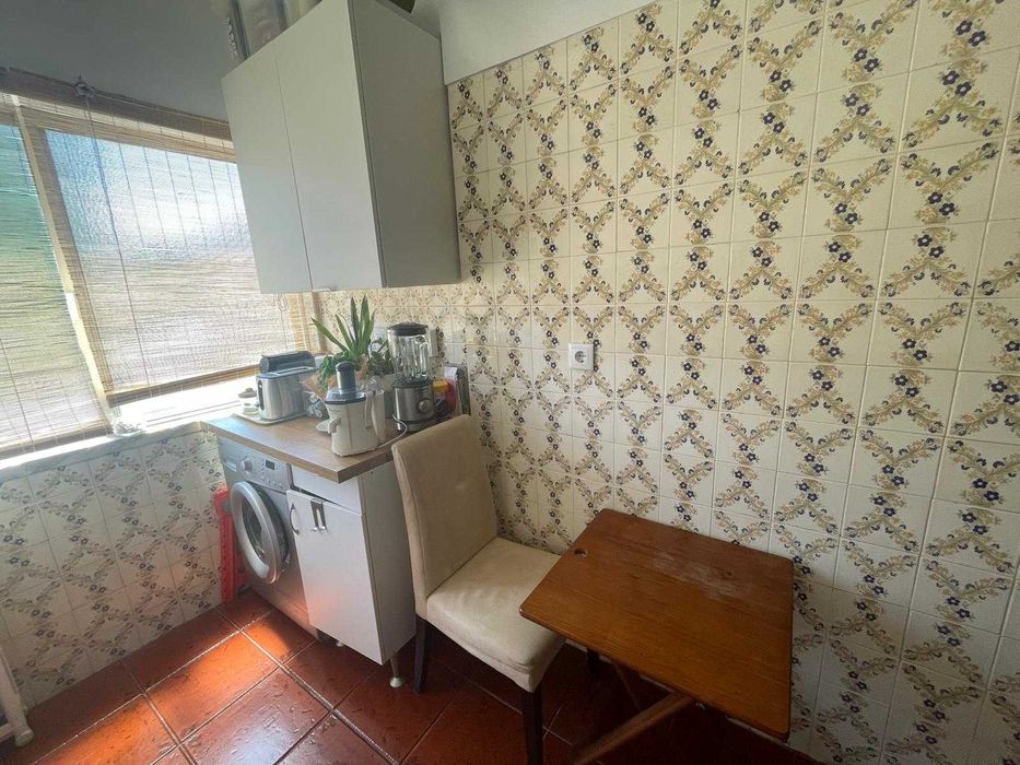 Aluga- se quarto em Algueirão, Mem Martins