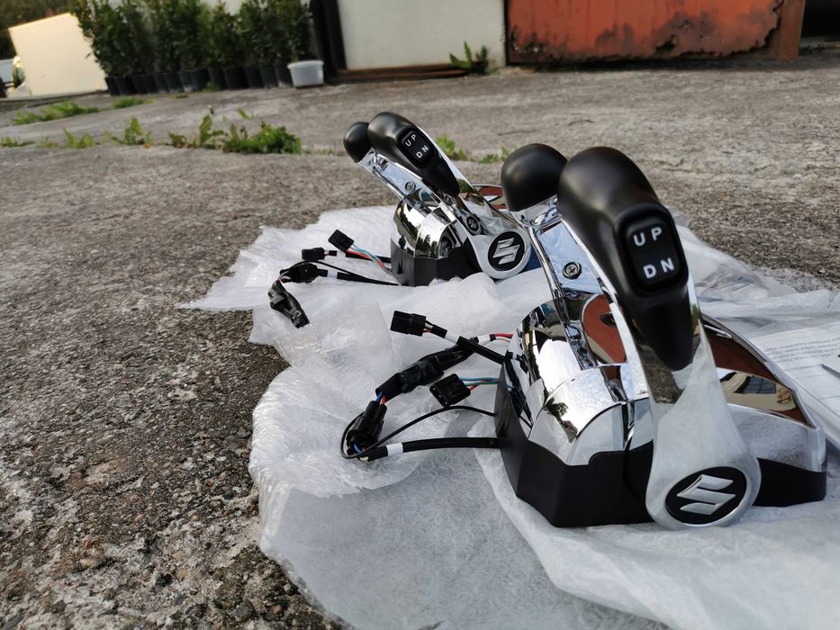 Manetka Suzuki elektroniczna podwójna nowa